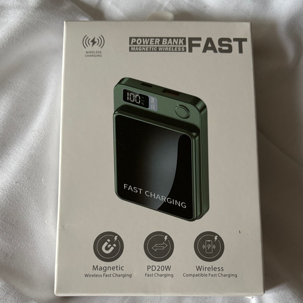 Black Magnetic Wireless Power Bank